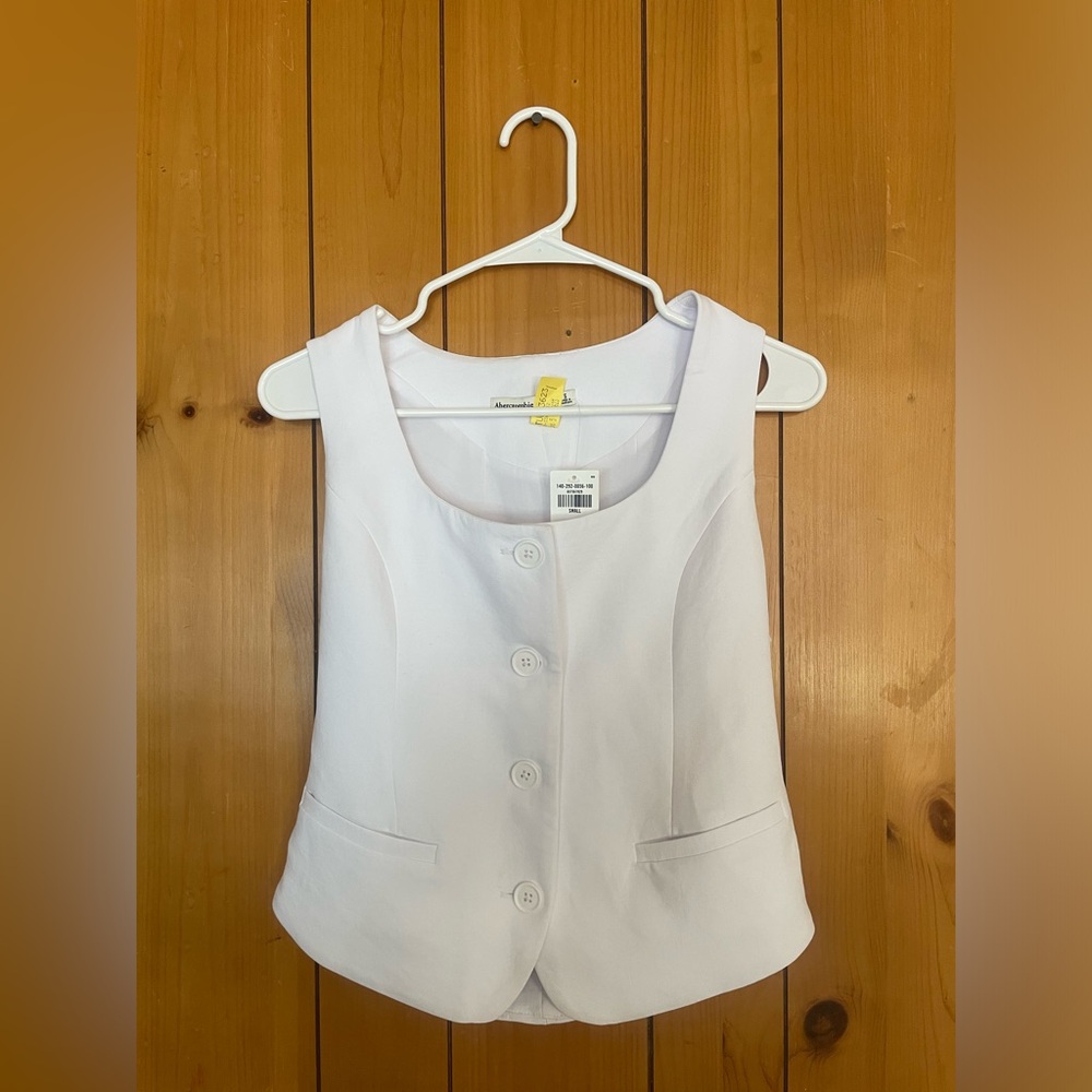 Abercrombie and Fitch Top- Size Small